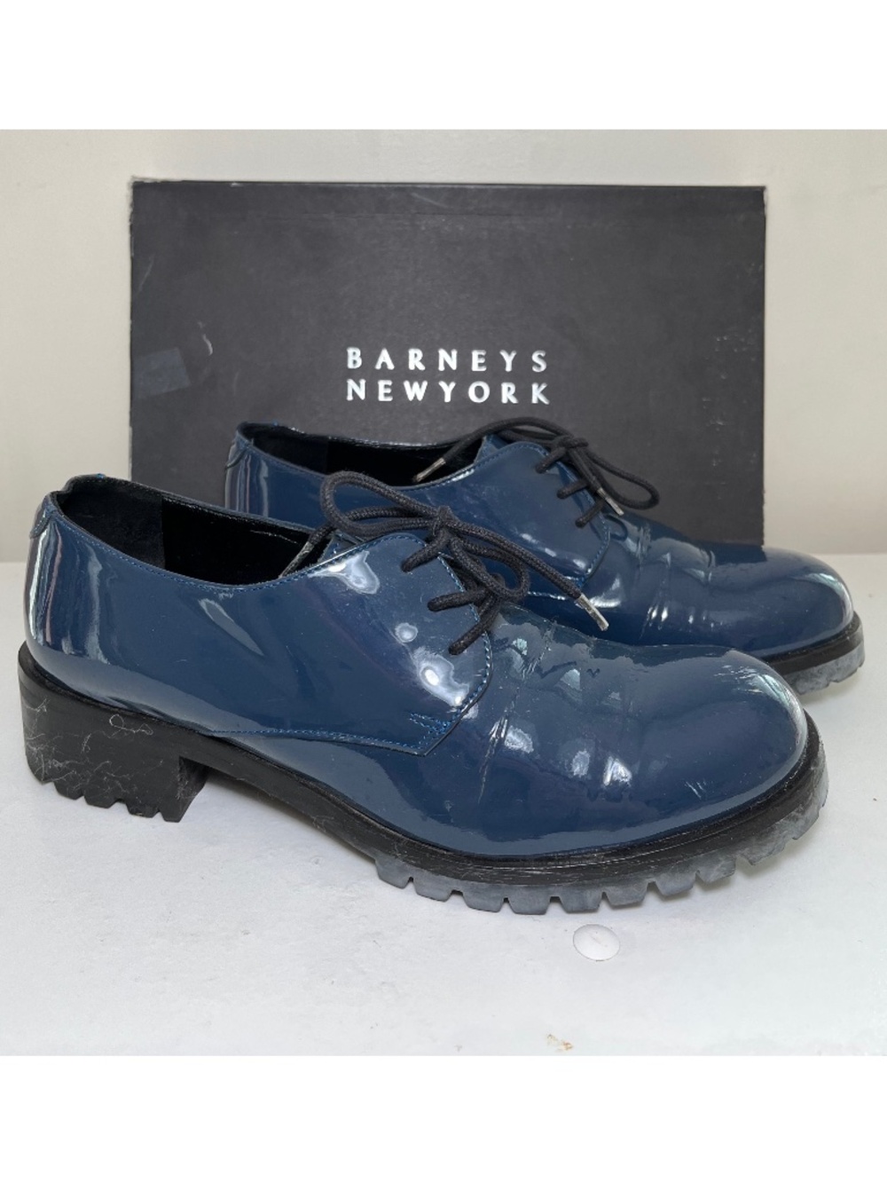 Barney’s Patent Leather Lace Up Oxford Lug Sole Navy Blue